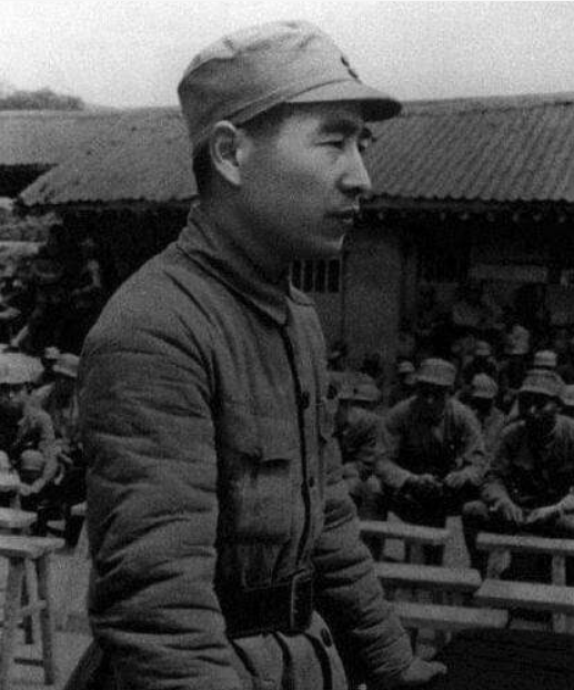 四野有位悍將，敢和鍾偉搶東西，每逢大戰，林彪：查查毛猴子在哪