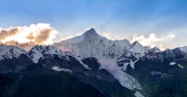 青藏高原正在釋放有毒物質？印度學者警告：“毒水”將流入印度