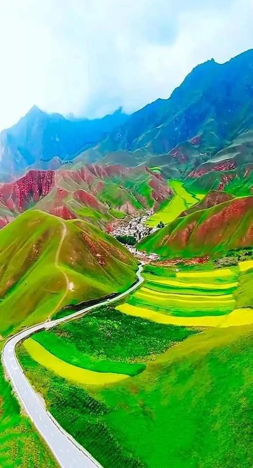 世界很大，風景很美，而你卻不是那個想走就走的人