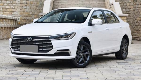 國產新能源緊湊型轎車如何選？大家都看好這兩款，你怎麼看？