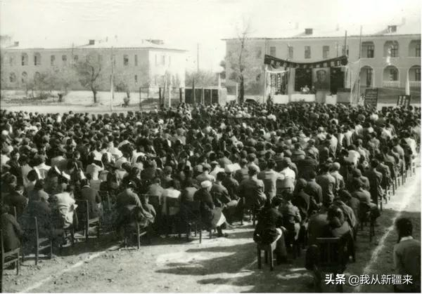 新疆烏魯木齊的“混血”建築，藏著時代記憶