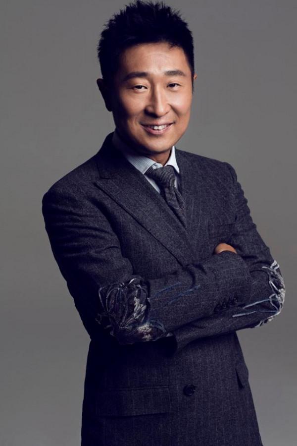 “天津大媽”林永健:17歲入行,33歲娶最美軍花,奮鬥20年終成名 “天津大媽”林永健:17歲入行,33歲娶最美軍花,奮鬥20年終成名