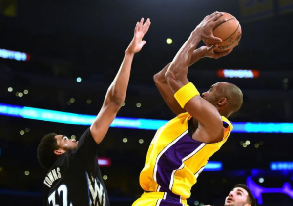 NBA球星十大絕學:喬丹後仰跳投,司機金雞獨立,現役僅1人上榜 NBA球星十大絕學:喬丹後仰跳投,司機金雞獨立,現役僅1人上榜