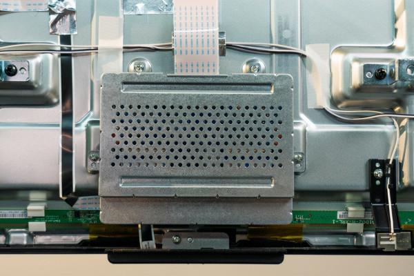 揭秘極致音畫小心機，高階軟屏＋音腔倒相管，榮耀智慧屏太細節