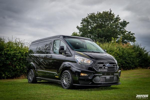 打個樣?全身黑化運動套件,這樣改裝的福特房車夠酷炫 打個樣?全身黑化運動套件,這樣改裝的福特房車夠酷炫