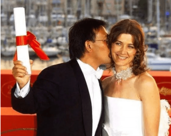 名導太太御夫有術：一位隱忍多年、兩位踢走原配、剩下的忍中帶狠