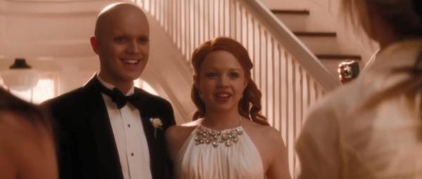 女孩一出生，就被母親送上手術檯，給姐姐捐獻各種器官，虐心電影