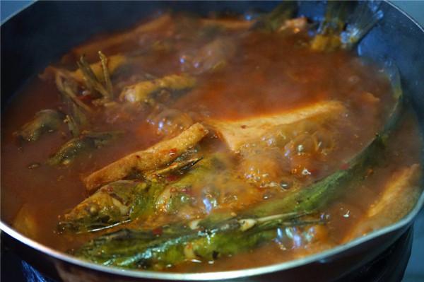 降雨又降溫,晚上我給家人做這道鮮美燉菜,暖胃驅寒還特別下飯 降雨又降溫,晚上我給家人做這道鮮美燉菜,暖胃驅寒還特別下飯