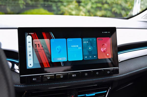 風格大變/續航升級 全新榮威Ei5實拍解析 風格大變/續航升級 全新榮威Ei5實拍解析