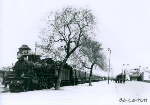 哈爾濱火車站，百張歷史老照片，四代站舍更替，你不一定見過