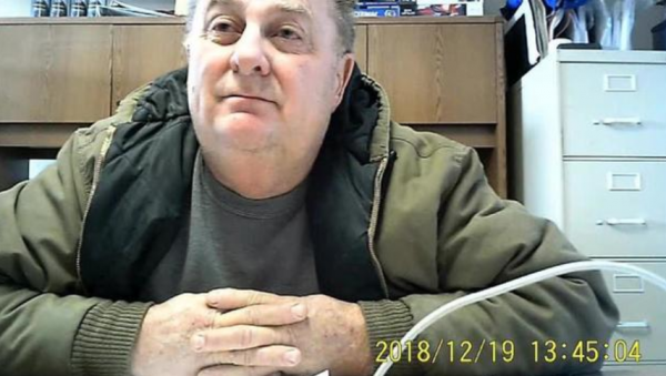 79年美國18歲女孩身中29刀遇害，父子警察調查39年憑血跡抓到真兇