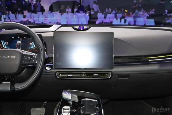 10萬出頭就有華為鴻蒙系統和整車OTA升級 是誰家造車這麼內卷? 10萬出頭就有華為鴻蒙系統和整車OTA升級 是誰家造車這麼內卷?