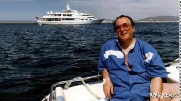 愛潑斯坦“媽媽桑”宣判了!前半生紙醉金迷後半生人間惡魔 愛潑斯坦“媽媽桑”宣判了!前半生紙醉金迷後半生人間惡魔