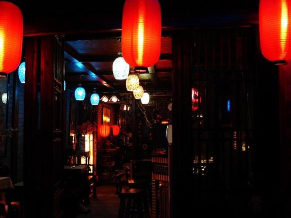 一個人的水鄉行：西塘，夜色裡的邂逅