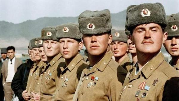 美俄軍人節背後都有哪些歷史淵源？
