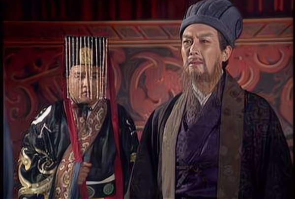 劉備臨死前為何無視趙雲，把兵權給了李嚴？一年後諸葛亮給出答案