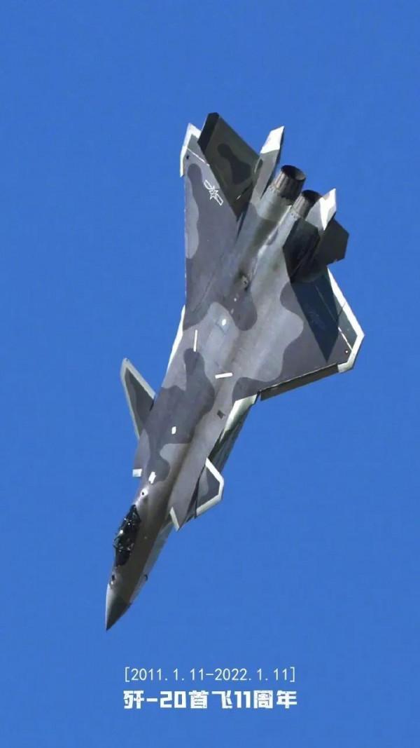 殲-20首飛11週年，生日快樂