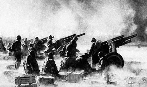 開國中將回家尋親，警衛員向一老乞丐問路，豈料此人正是將軍母親