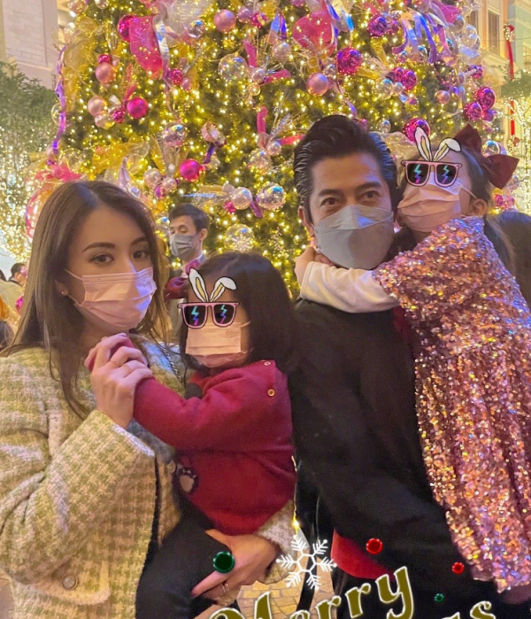 天王嫂方媛曬帶娃日常！攜倆女兒參加活動，郭富城陪伴妻兒坐纜車