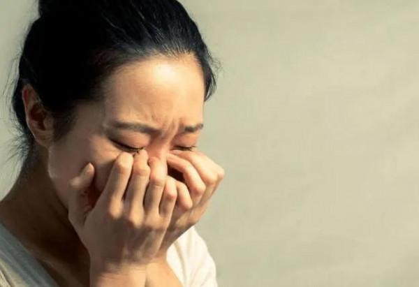 拿到岳父母50萬存款,丈夫轉身借給他弟弟買婚房,妻子報警抓家賊 拿到岳父母50萬存款,丈夫轉身借給他弟弟買婚房,妻子報警抓家賊