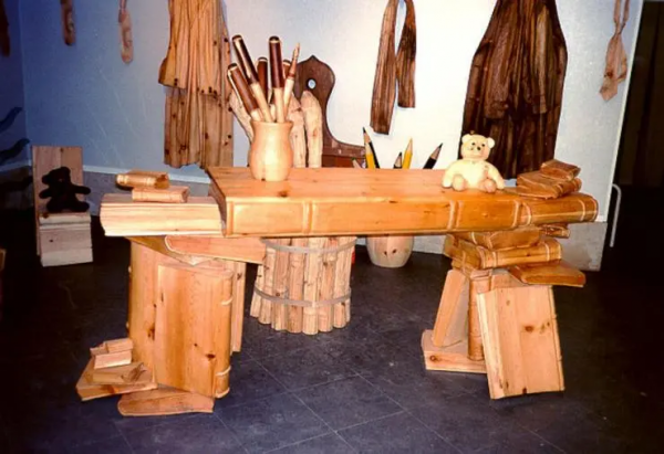 78歲大爺雕貼身衣物,一件25萬!網友看完後都說:有點味道 78歲大爺雕貼身衣物,一件25萬!網友看完後都說:有點味道