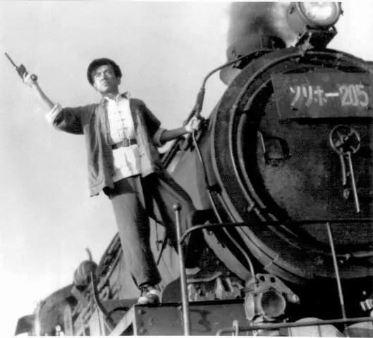 成立鐵道游擊隊,立功行賞卻嫌官職太小,逃離組織結局天壤之別 成立鐵道游擊隊,立功行賞卻嫌官職太小,逃離組織結局天壤之別