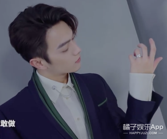 瘦了的胡先煦霸佔熱搜？男明星少年感全靠瘦，發麵饅頭噠咩