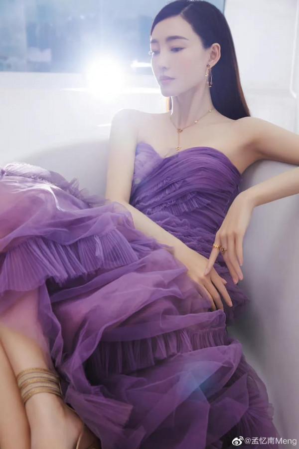 鳳凰網時尚之選：陳數、許佳琪、李若彤、尼坤、袁冰妍、INTO1