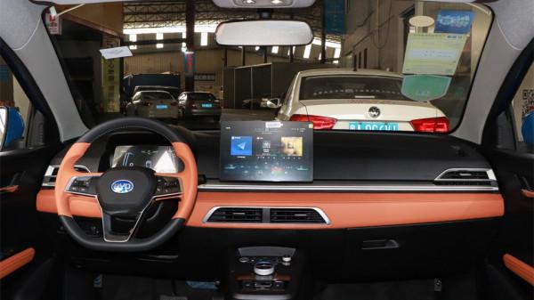 專屬保險來了，比亞迪e2年養車6641元，保費佔近七成？