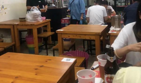 這些店隱藏得很深!但烤肉的味道在京城是一絕!評分不錯 這些店隱藏得很深!但烤肉的味道在京城是一絕!評分不錯