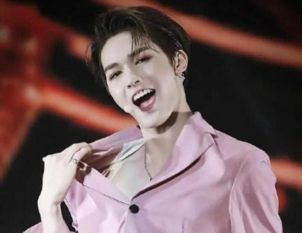 掃“娘”風暴來襲,這些明星紛紛展示硬漢照,求生欲滿滿 掃“娘”風暴來襲,這些明星紛紛展示硬漢照,求生欲滿滿