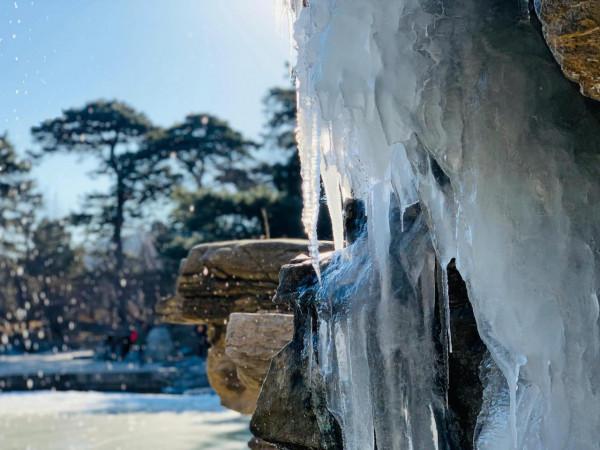 香山眼鏡湖即景