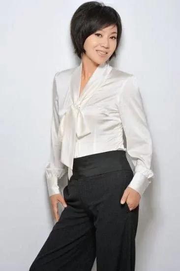 閆妮:離婚17年,“大滿貫”視後,卻捧不紅23歲女兒!為何不婚? 閆妮:離婚17年,“大滿貫”視後,卻捧不紅23歲女兒!為何不婚?