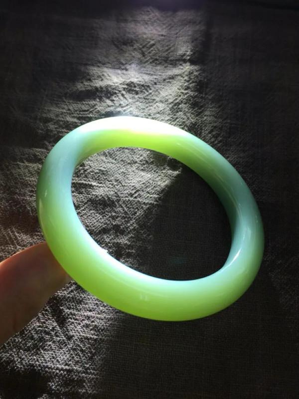 人生很短 盡興一些 有些東西根本不配佔有你的情緒