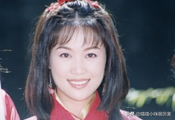 小眼睛塌鼻樑笑露牙齦,五官不端正卻依舊迷人的明星,只服這5位 小眼睛塌鼻樑笑露牙齦,五官不端正卻依舊迷人的明星,只服這5位