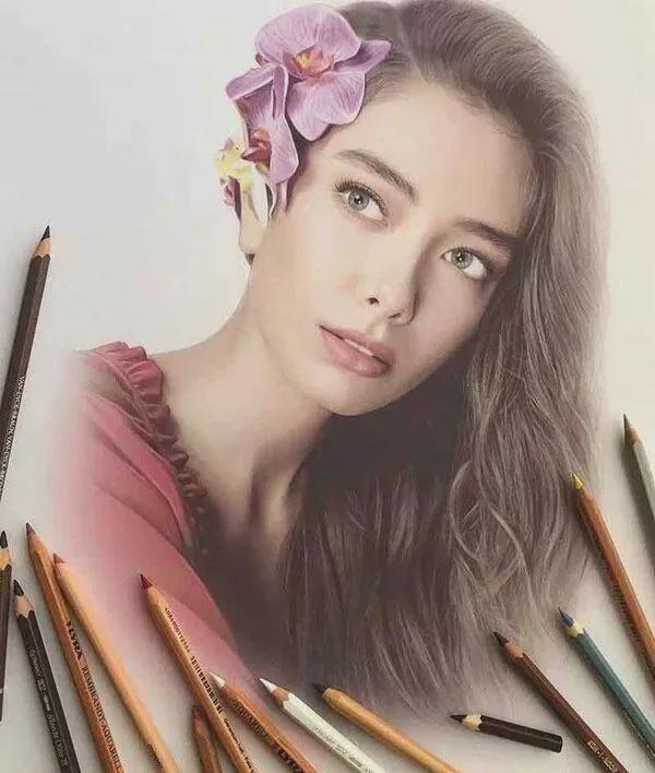 俄羅斯藝術家：宛如高畫質照片的鉛筆畫