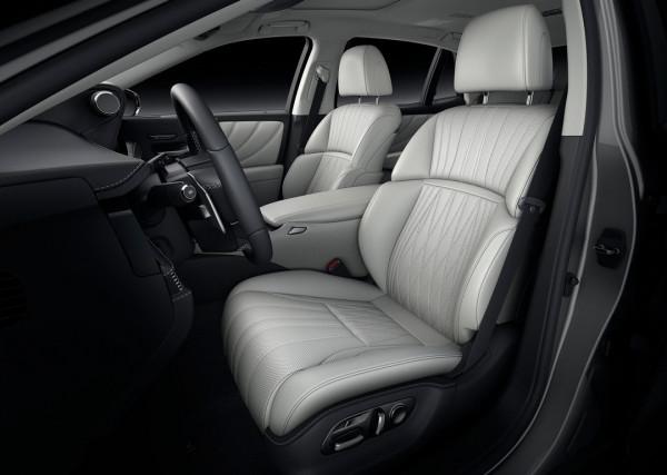 從1080kg到1280kg！這些號稱省油的新車怎麼越來越胖！？