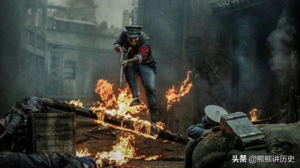 長征途中，林總率領的紅一軍團，麾下三個主力師，都是誰任師長