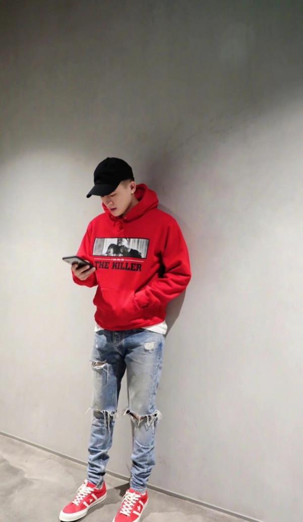 趙麗穎新劇《野蠻生長》低調開拍，和歐豪腳踏車路透氛圍感十足