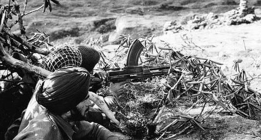 62年我軍歸還繳獲的印軍裝備，戰士們不理解，政委：印軍裝備太爛