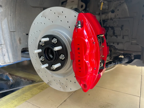 16款英菲尼迪Q50L升級Q60S前四後二卡鉗+L&amp;T絞牙避震