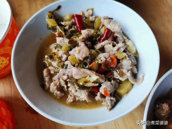 發小結婚，我隨禮2000，吃完酒席，江西老公直言：沒啥硬菜真寒酸