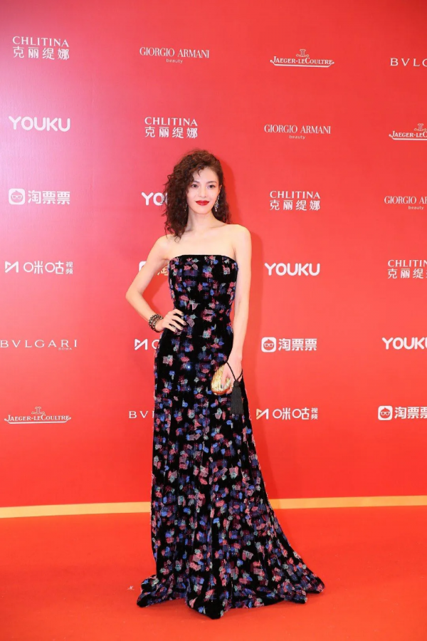 7位“紅毯殺手”，倪妮從不出錯，章子怡高貴大氣，鞏俐碾壓眾星