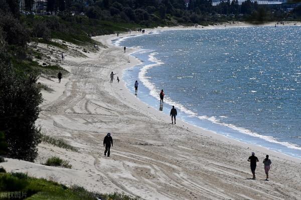 在我國軍艦駛入美屬經濟區之後,一直唯美國馬首是瞻的日本也“慫了” 在我國軍艦駛入美屬經濟區之後,一直唯美國馬首是瞻的日本也“慫了”