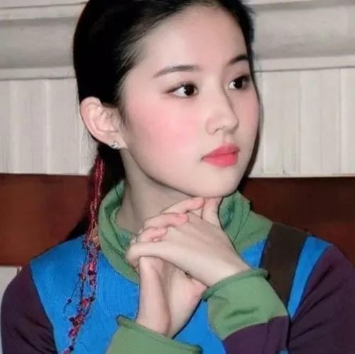 劉亦菲 18歲驚鴻之美 劉亦菲 18歲驚鴻之美