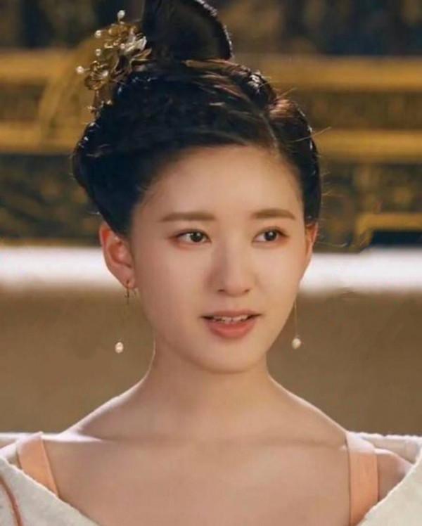 楊冪伸脖似鴕鳥,鹿晗關曉彤像老大爺,儀態差,顏值再高也白搭 楊冪伸脖似鴕鳥,鹿晗關曉彤像老大爺,儀態差,顏值再高也白搭