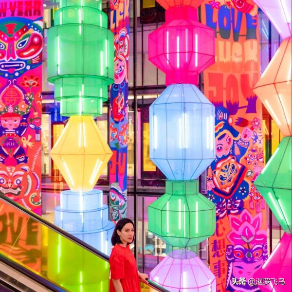 泰國年味兒特別濃，唐人街是春節大廟會，各大商場爭奇鬥豔拼裝飾