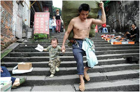 優秀的孩子，“拼”的是父母的陪伴