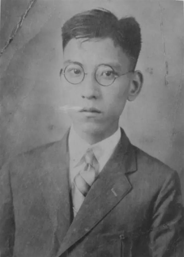 廬隱:與冰心齊名,嫁有婦之夫與學生戀愛,最終窮困潦倒難產而亡 廬隱:與冰心齊名,嫁有婦之夫與學生戀愛,最終窮困潦倒難產而亡