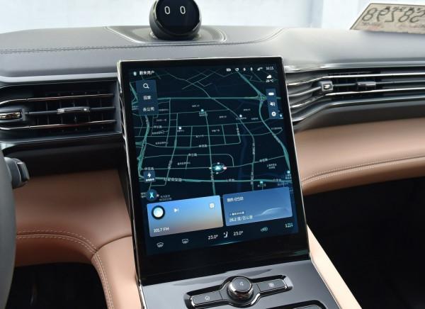 終身質保，最低續航415km，46.8萬起售的蔚來ES8，實力究竟如何？